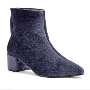 Textured‎ Faux Suede Booties